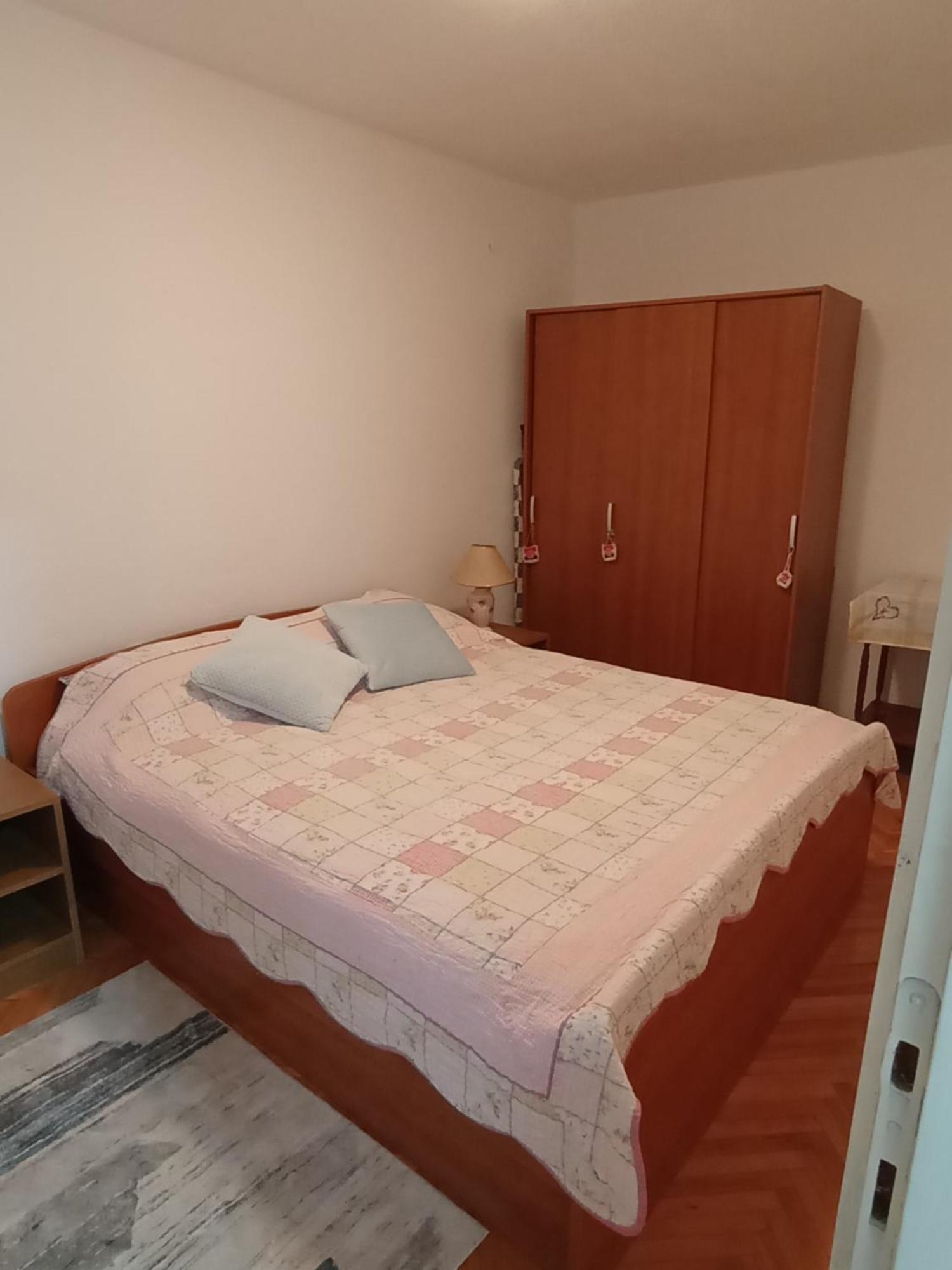 Ferienwohnung Luce Kijevo Exterior foto