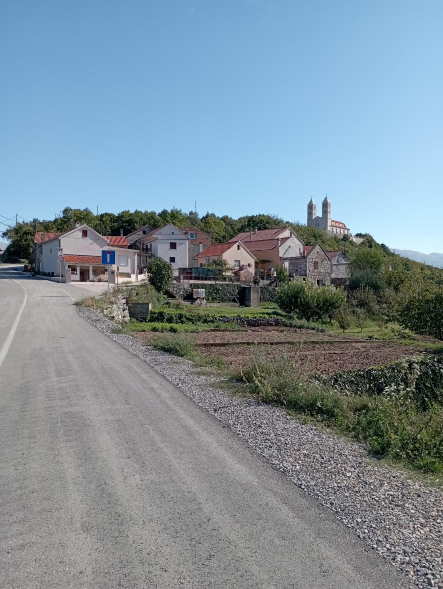 Ferienwohnung Luce Kijevo Exterior foto